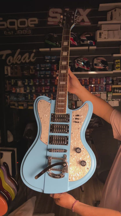 Schecter Ultra-III in Vintage Blue