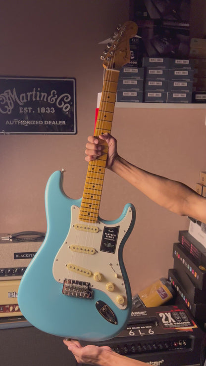 Fender Player II Stratocaster with Maple FB in Aquatone Blue