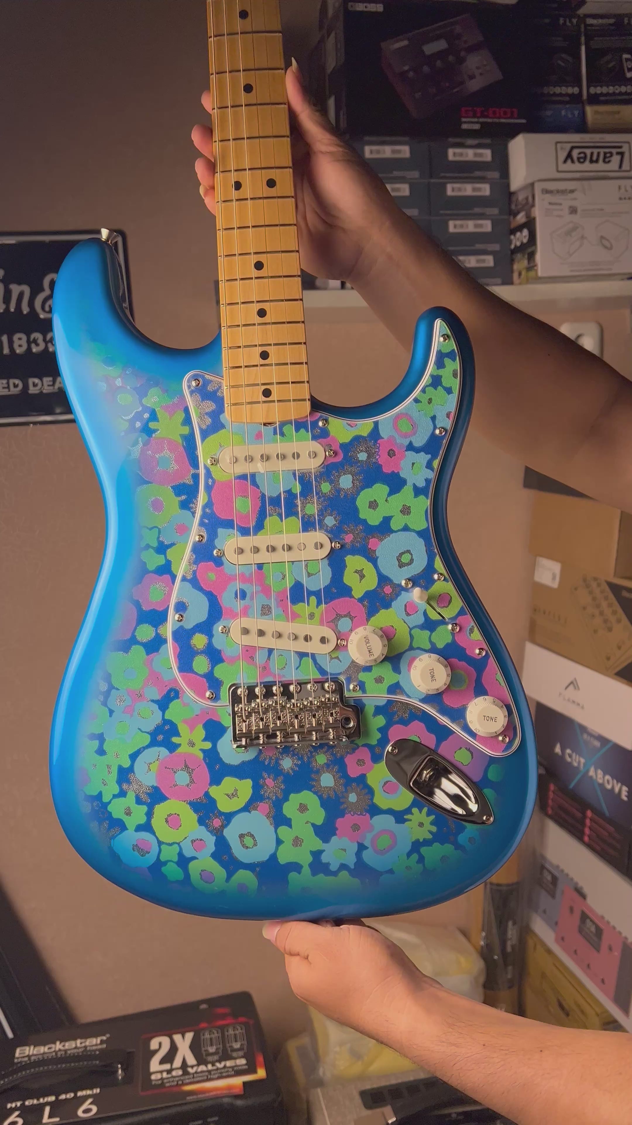 Fender MIJ Limited Stratocaster with Maple FB in Blue Flower