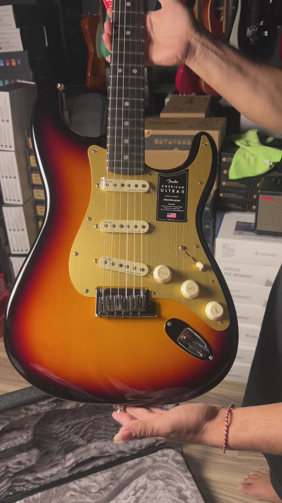 Fender American Ultra II Stratocaster with Ebony FB in Ultraburst