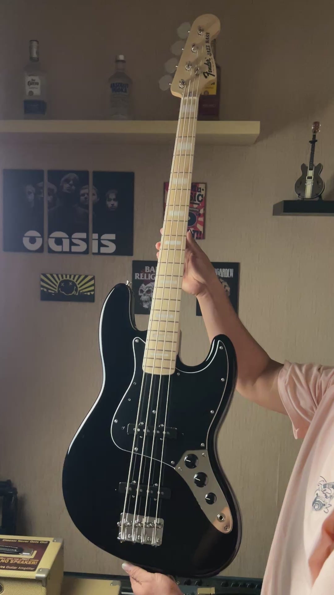 Fender FSR Collection Traditional 70s Jazz Bass with Maple FB In