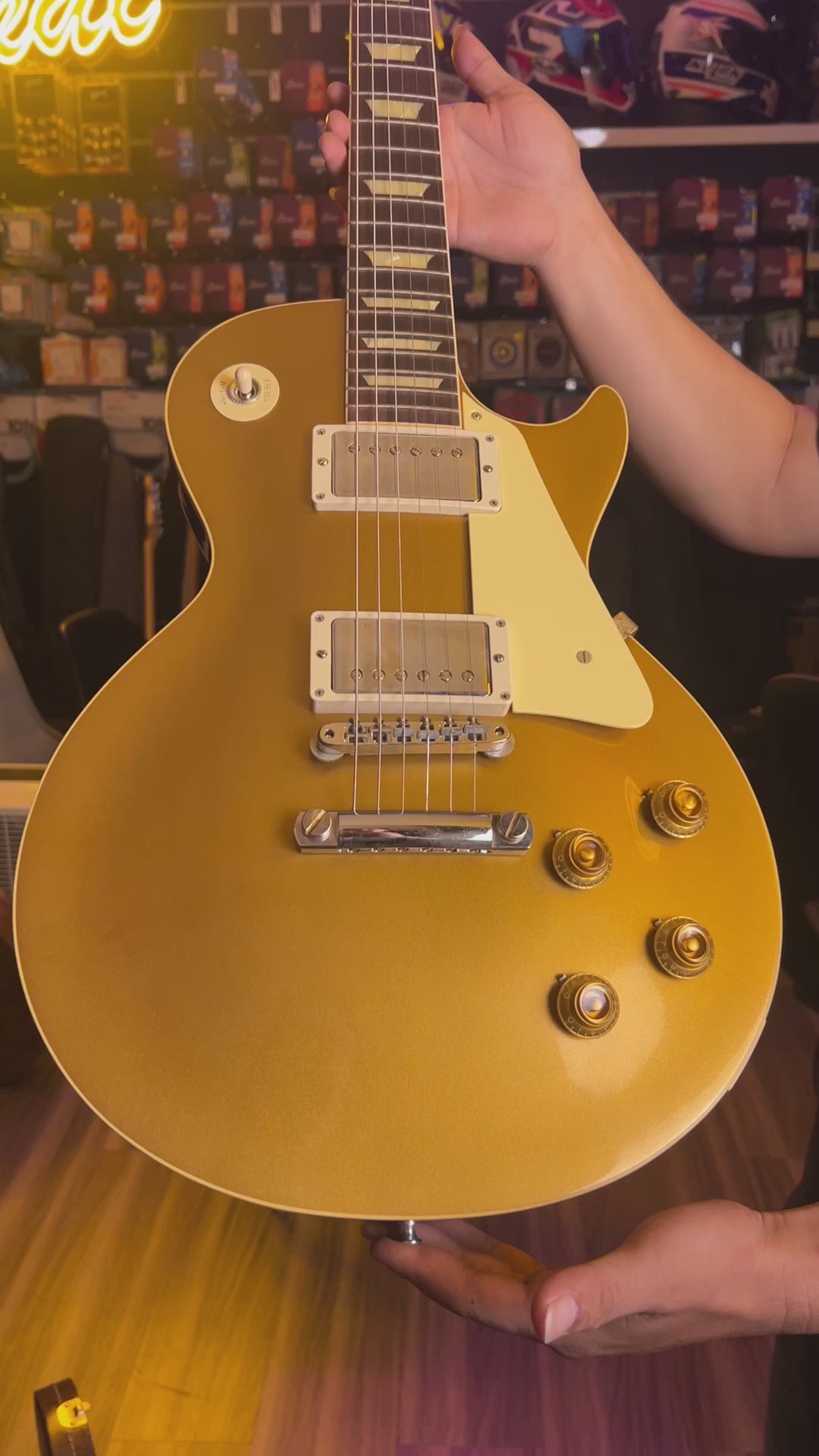 Gibson 1957 Les Paul Goldtop Darkback Reissue VOS in Double Gold