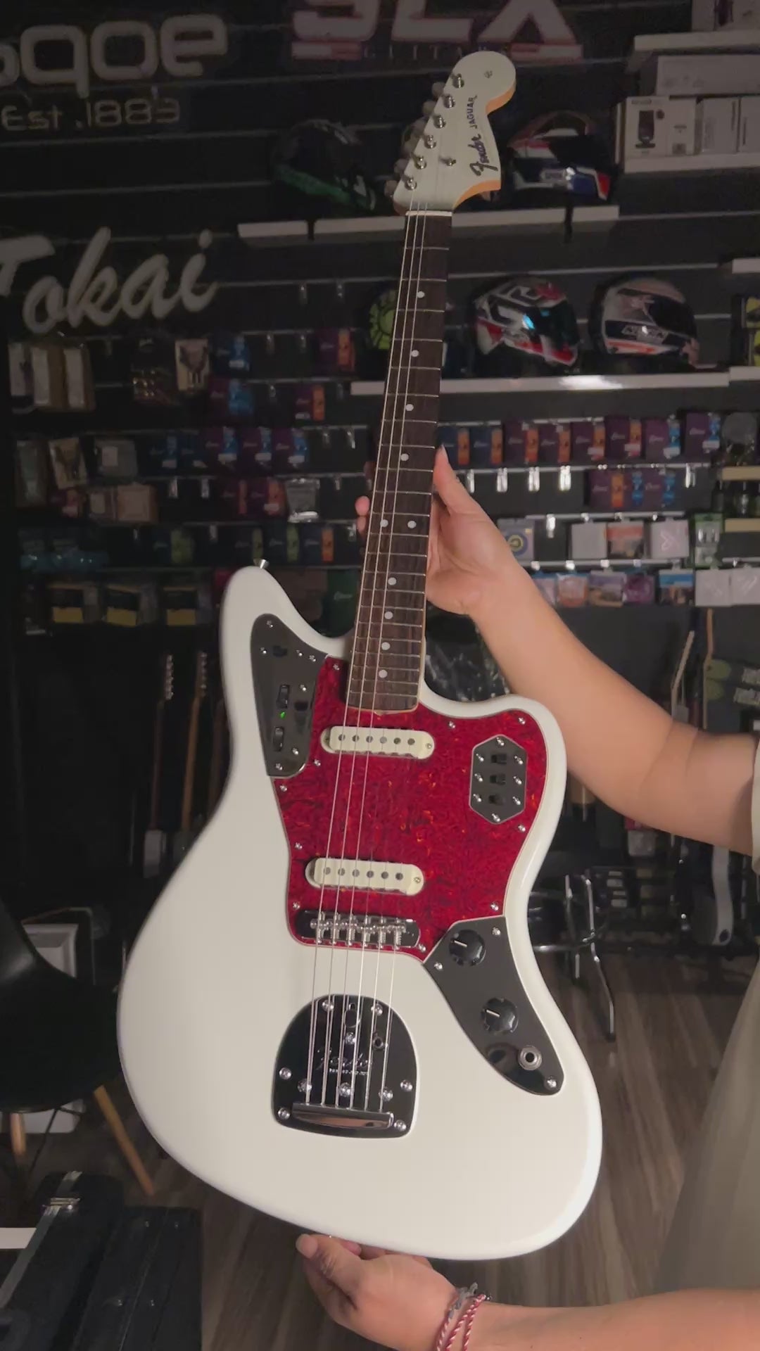 Fender FSR Tradisional 60s Jaguar with RW FB in Olympic White