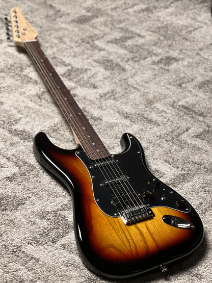 SLX Hawk Classic Essentials 22 HSS with Rosewood FB in in 3-Tone Sunburst