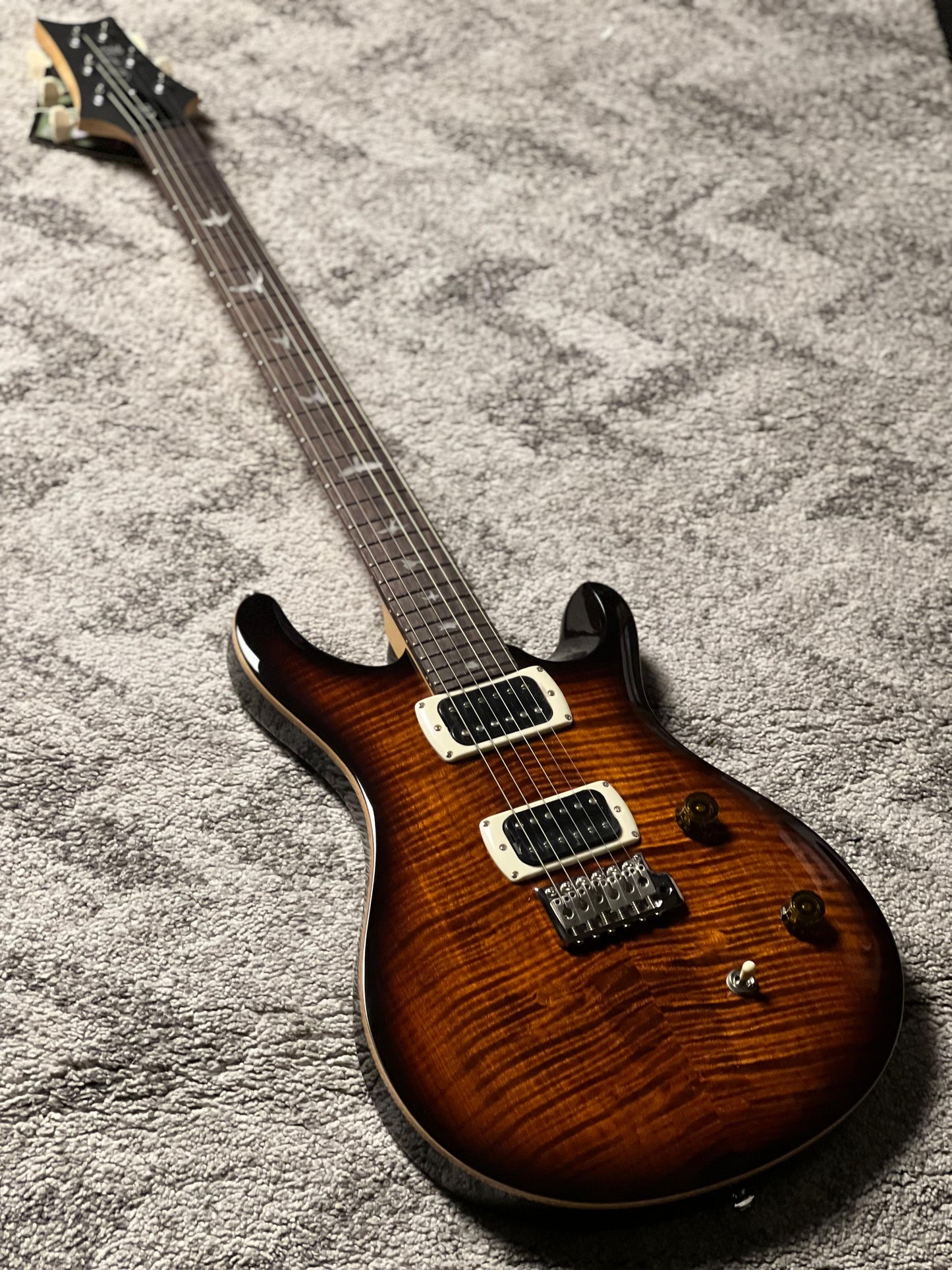 PRS SE CE 24 Bolt On in Black Gold Sunburst