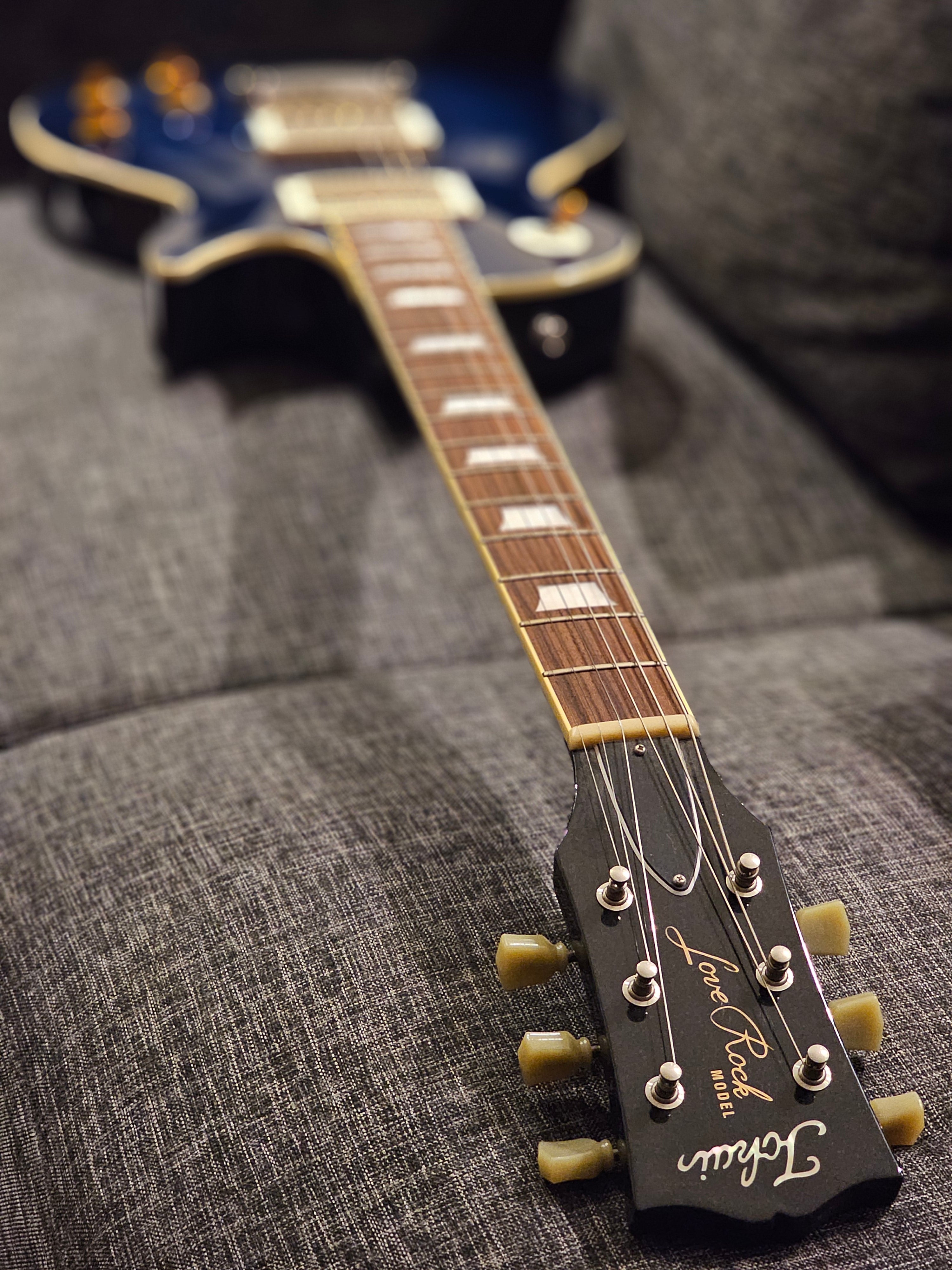 Tokai Love Rock Japan LS-135Q IB Vintage Series in Indigo Blue