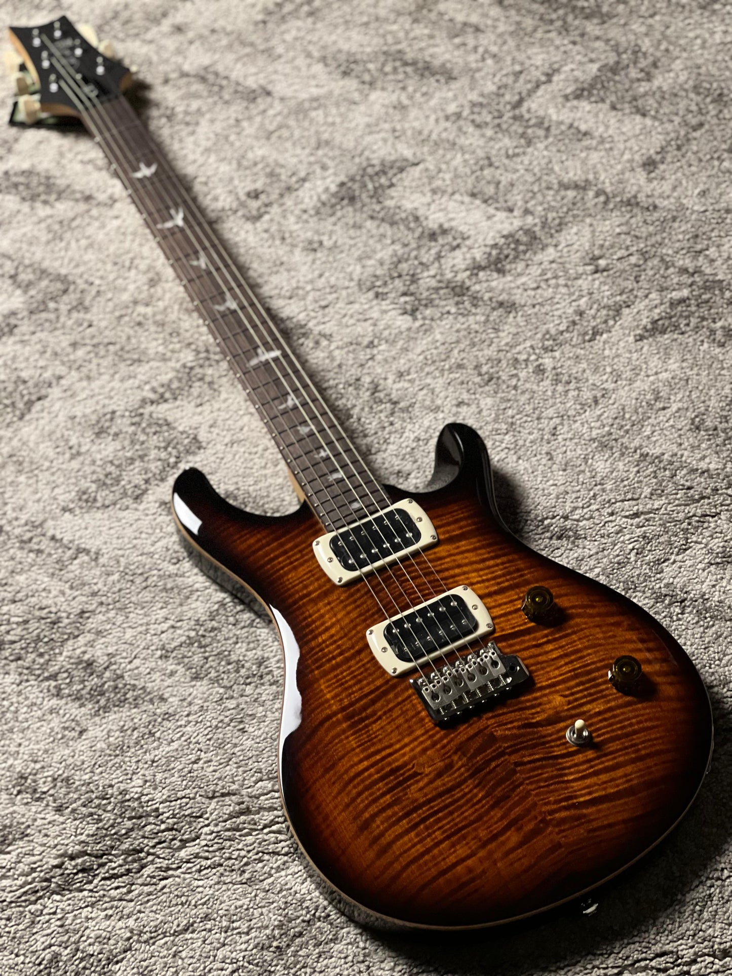 PRS SE CE 24 Bolt On in Black Gold Sunburst