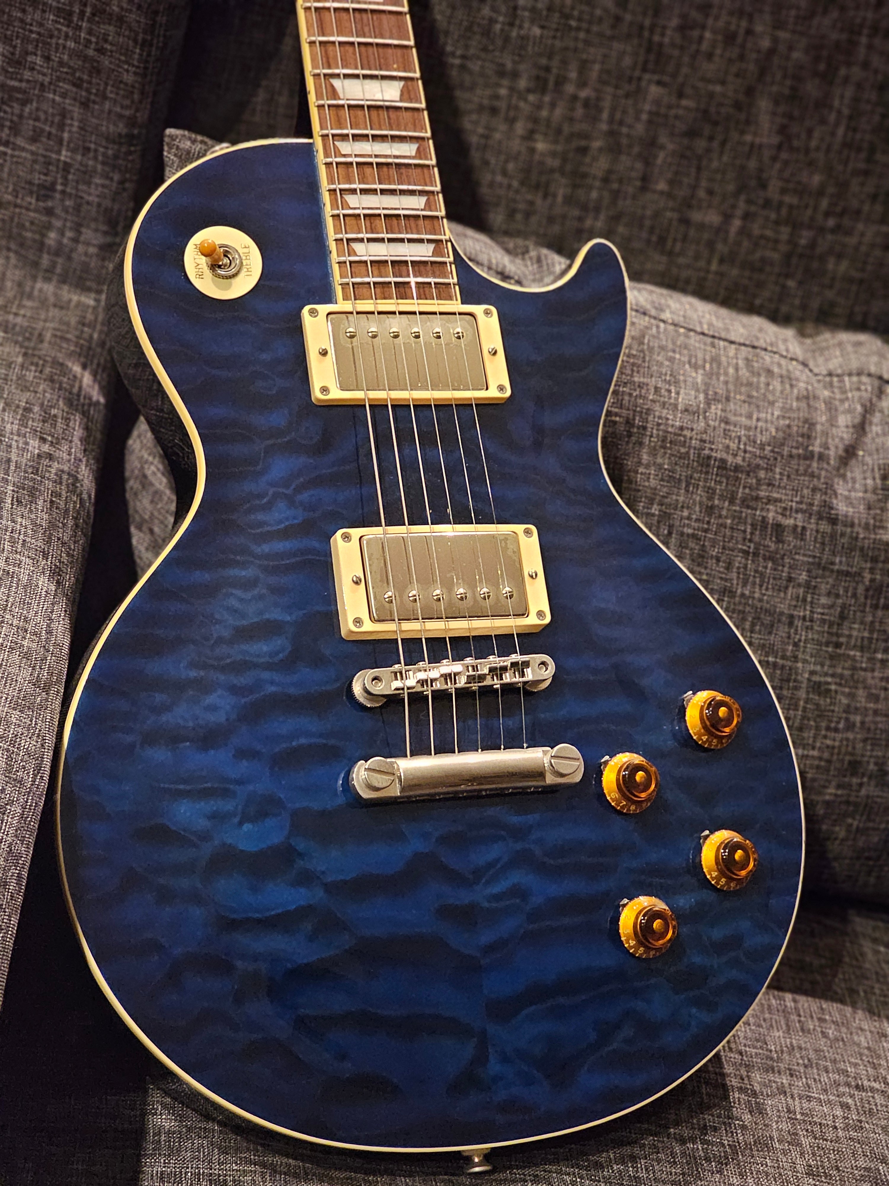 Tokai Love Rock Japan LS-135Q IB Vintage Series in Indigo Blue