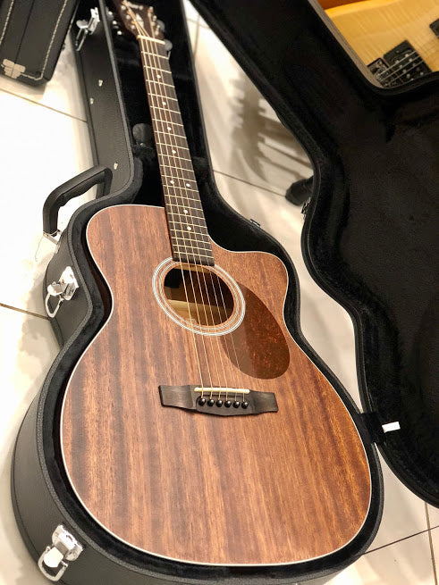 Cort AS-OC4 Full Solid Mahogany พร้อม Hardcase