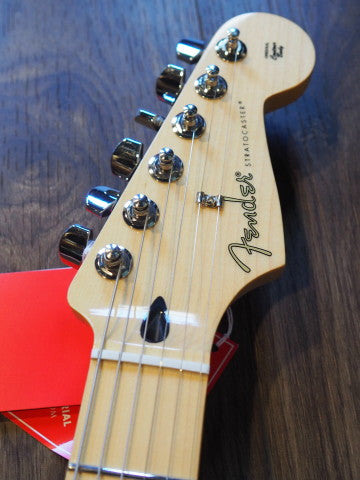 Fender Player Series Stratocaster คอเมเปิล สีดำ