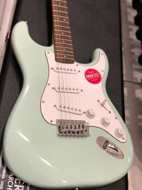 Squier Affinity Stratocaster in Surf Green