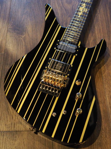 Schecter Synyster Gates Custom-S - Black with Gold Stripes