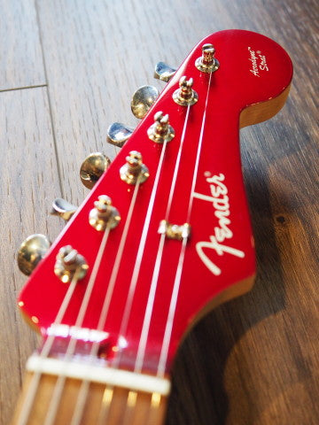 Fender Japan Aerodyne Stratocaster ขนาดกลาง Rosewood Old Candy Apple