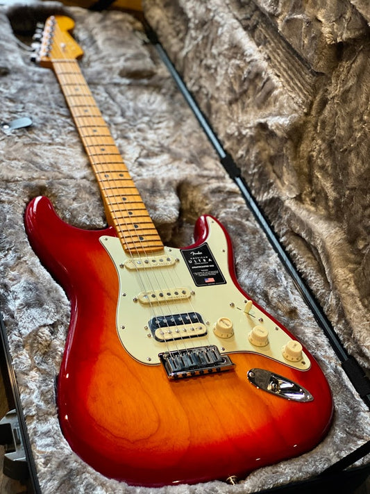 Fender American Ultra Stratocaster HSS - Plasma Red Burst with Maple FB