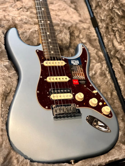 Fender American Elite Stratocaster HSS Shawbucker พร้อม Ebony FB - Satin Ice Blue Metallic