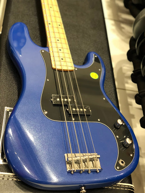 Tokai APB-58 LPB/M Hard Puncher P Bass in Lake Placid Blue with maple FB