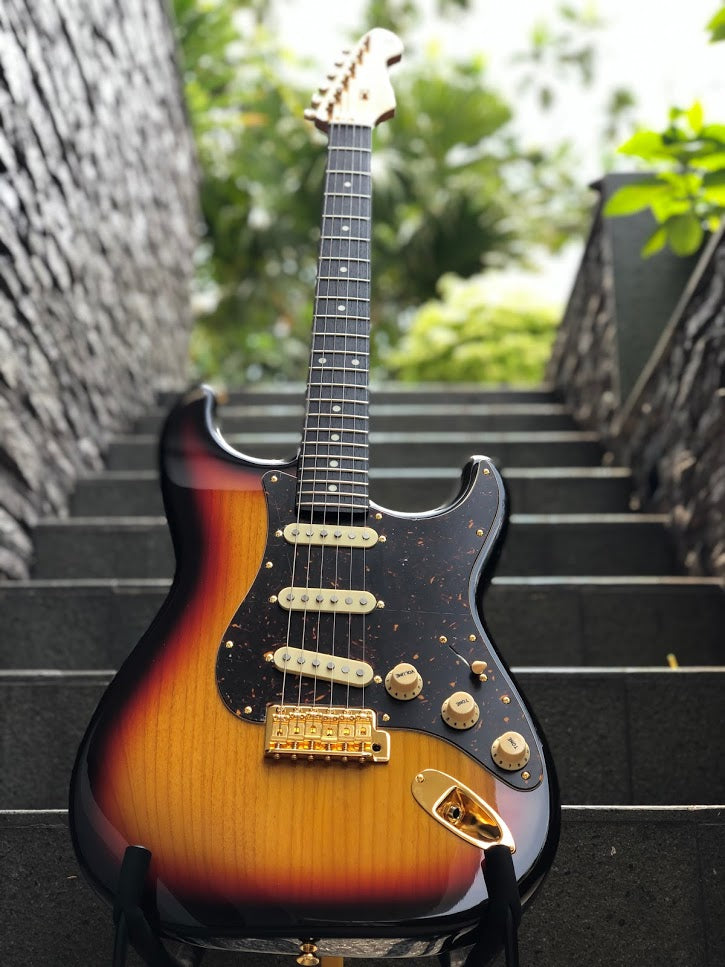 Tokai AST-95 GH YS/R Goldstar Sound Japan in Yellow Sunburst