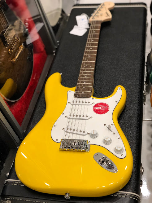 Squier Affinity Stratocaster in Graffiti Yellow