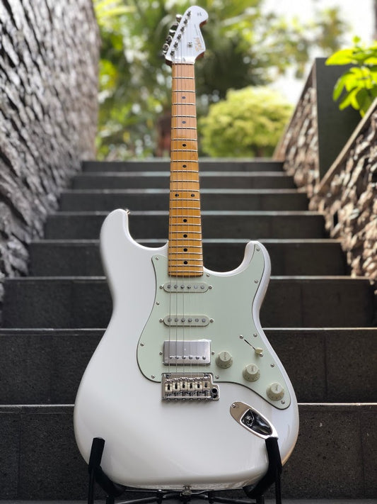 Tokai AST-95SH MH OWH/M Goldstar Sound Japan ใน Olympic White 