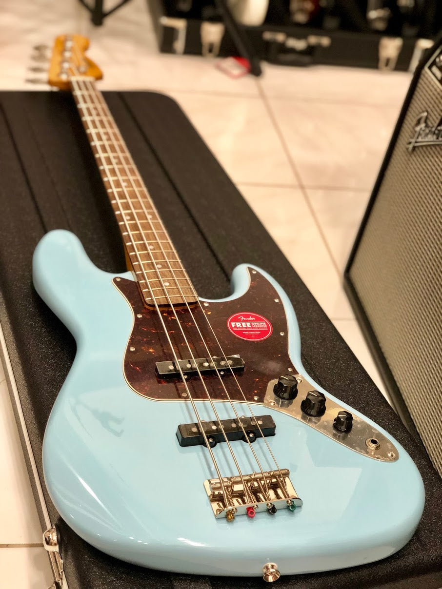 Squier Classic Vibe `60s Jazz Bass - Daphne Blue – nafiriguitar.com