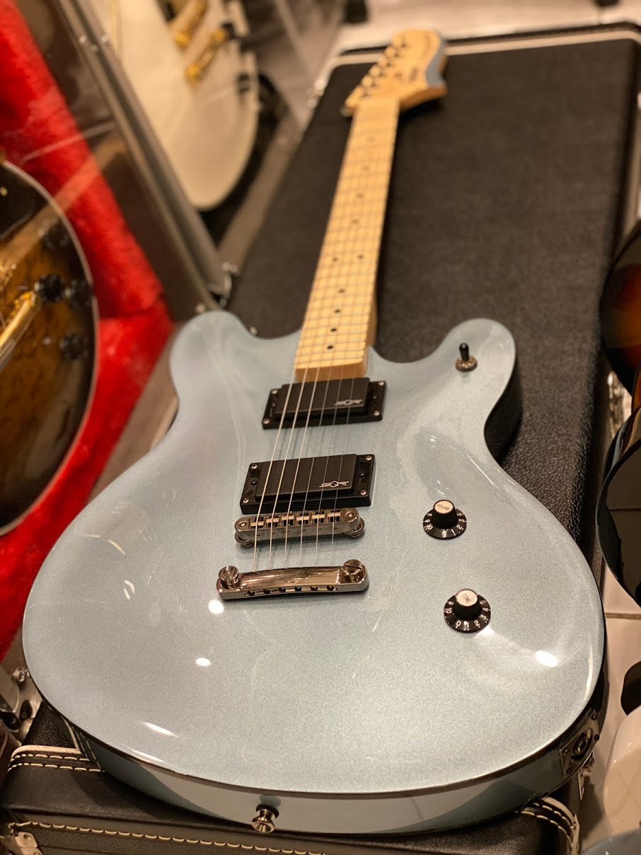 Squier Contemporary Active Starcaster - Ice Blue Metallic