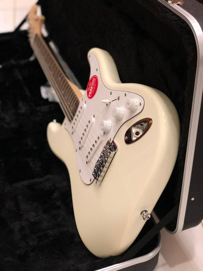 Squier Affinity Stratocaster in Olympic White