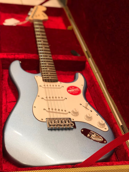 Squier Affinity Stratocaster in Lake Placid Blue