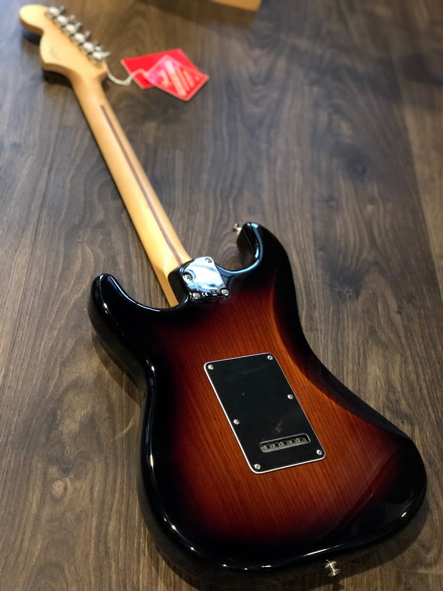 Fender Deluxe Stratocaster in 2 Color Sunburst