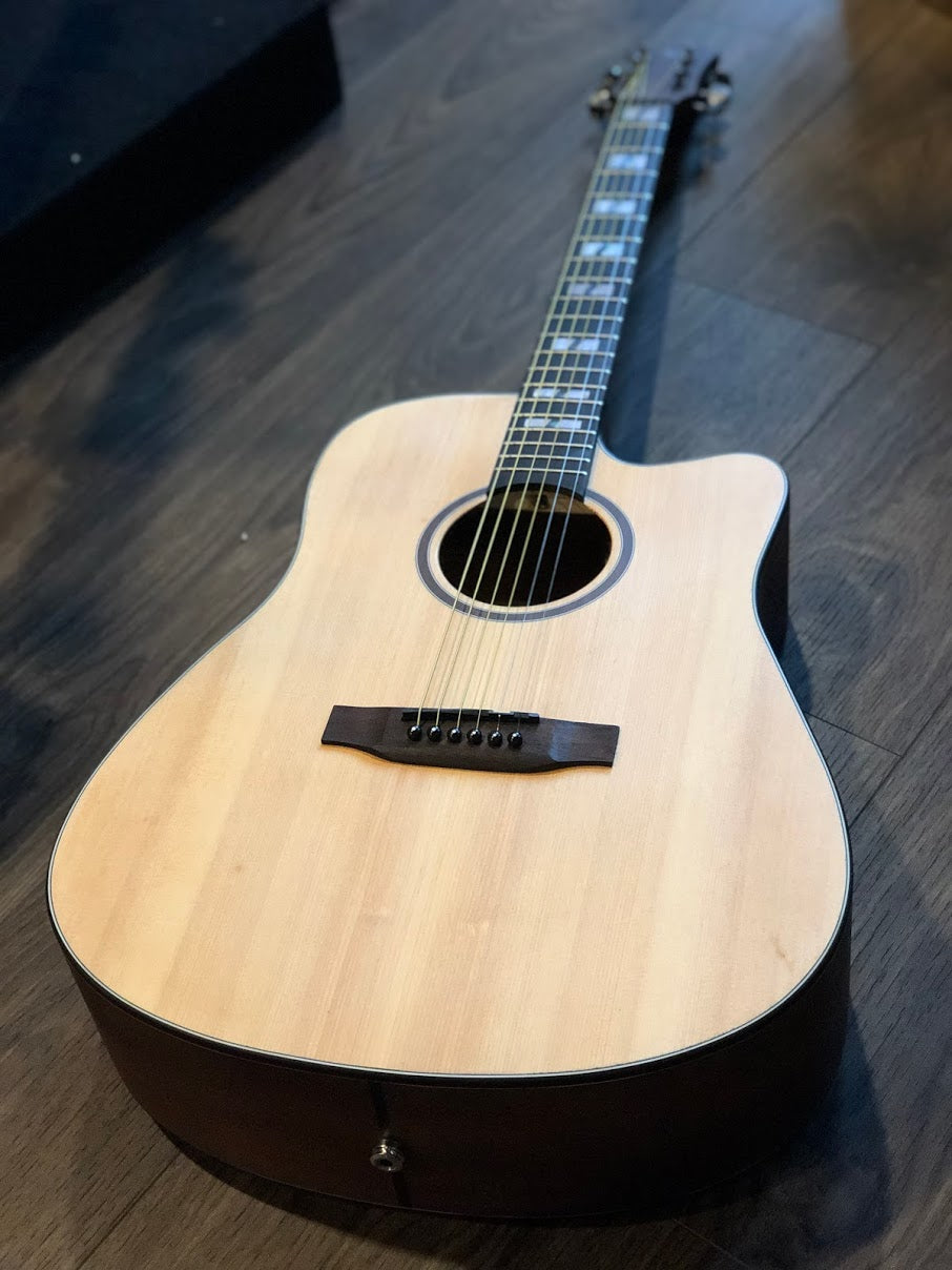 Chard WD68C Acoustic Electric in Natural Satin with Fishman Presys