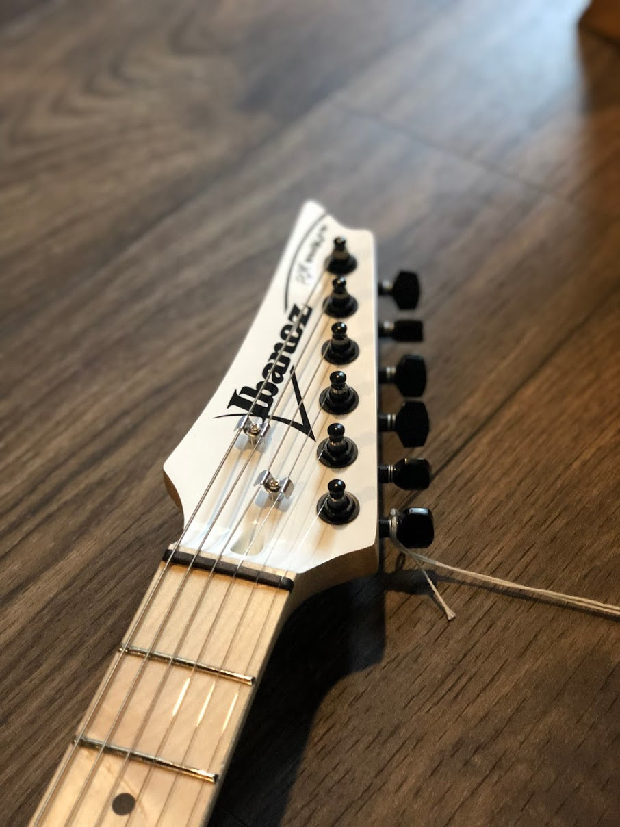 Ibanez PGMM-31 WH Paul Gilbert Signature miKro in White