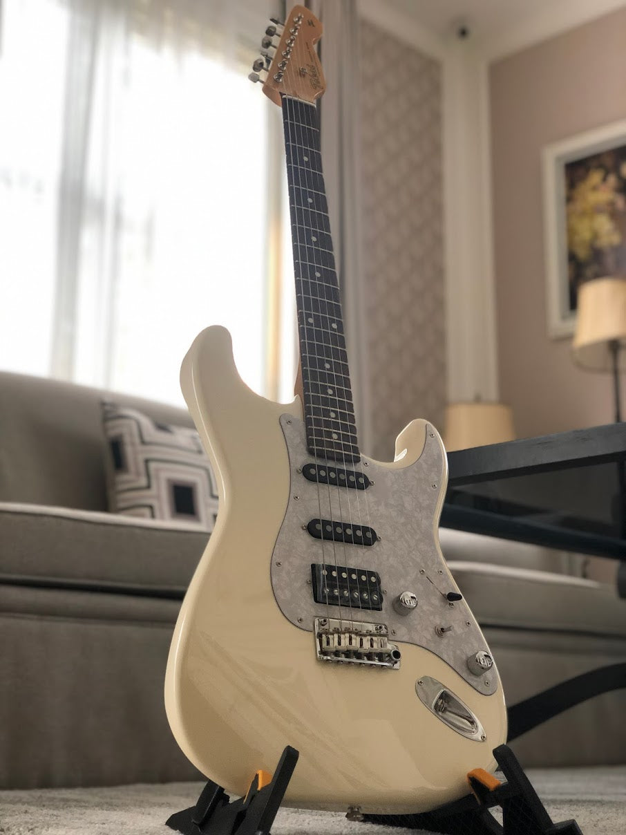 Tokai AST-114SH VWH/R Modern Goldstar Sound in Vintage White with Rosewood FB