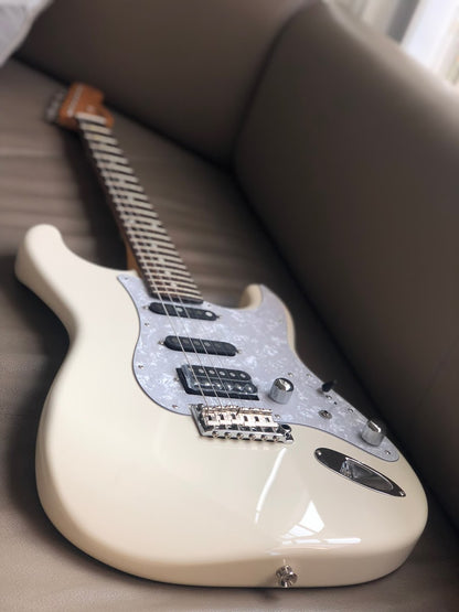 Tokai AST-114SH VWH/R Modern Goldstar Sound in Vintage White with Rosewood FB