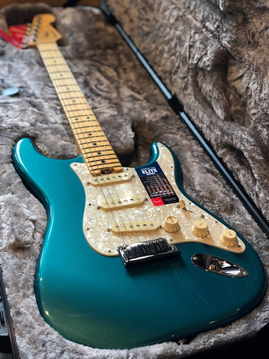 Fender American Elite Stratocaster MN - Ocean Turquoise Metallic
