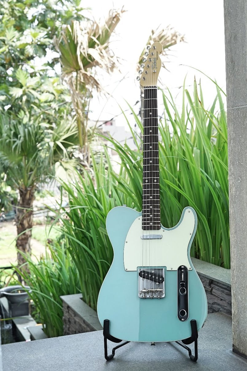 Tokai TTE-98B OTM/R Breezysound Vintage Series Japan in Ocean Turquoise Metallic