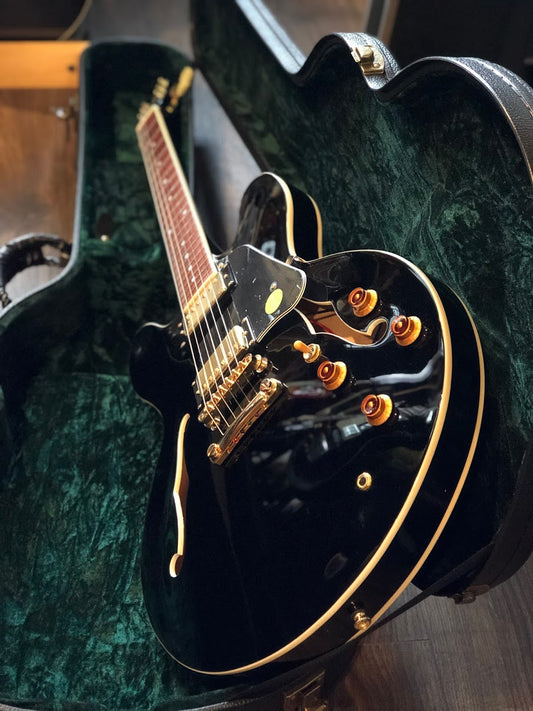 Tokai ES-73 Dual Cutaway Semi Hollow in Black Beauty Traditional Series
