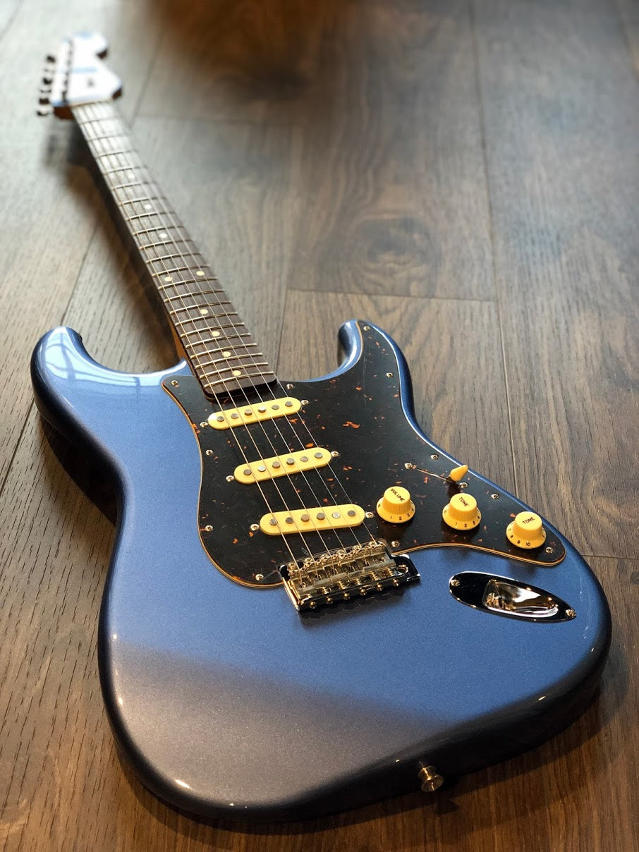 Tokai TST-96 OLB/R Old Goldstar Sound in Old Lake Placid Blue with Matching Headstock Tortoise PG