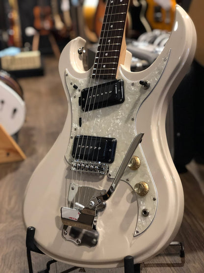 Tokai Hummingbird THB-200 50th Anniversary Reissue Limited Edition สี Vintage White