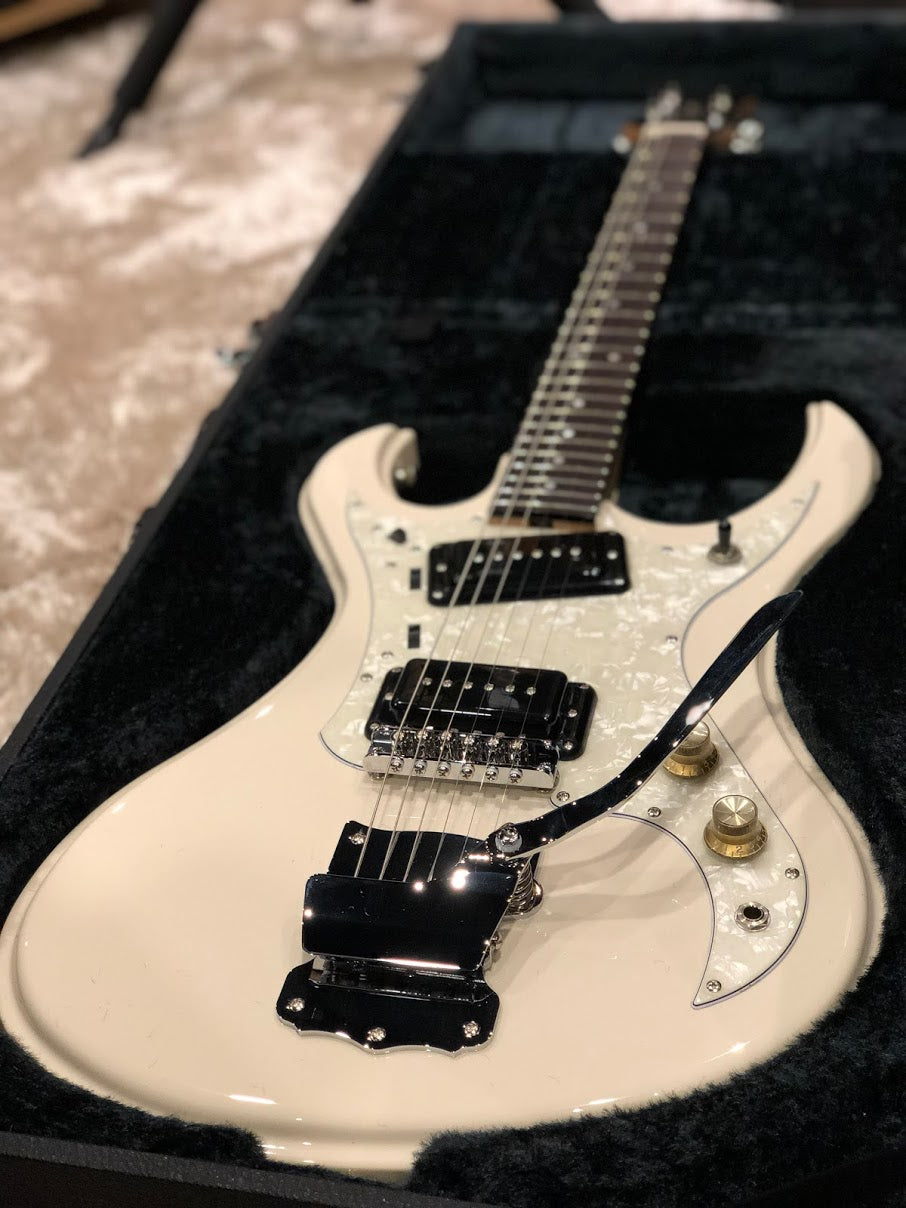 Tokai Hummingbird THB-200 50th Anniversary Reissue Limited Edition สี Vintage White