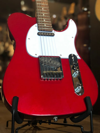 G&L Tribute ASAT Classic in Candy Apple Red