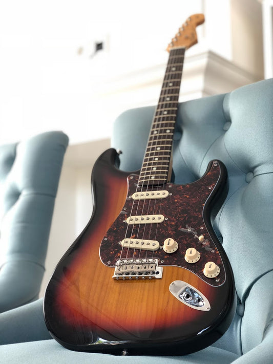 Tokai TST-50 YS/R Goldstar Sound Vintage Series Japan in Yellow Sunburst Tortoise PG