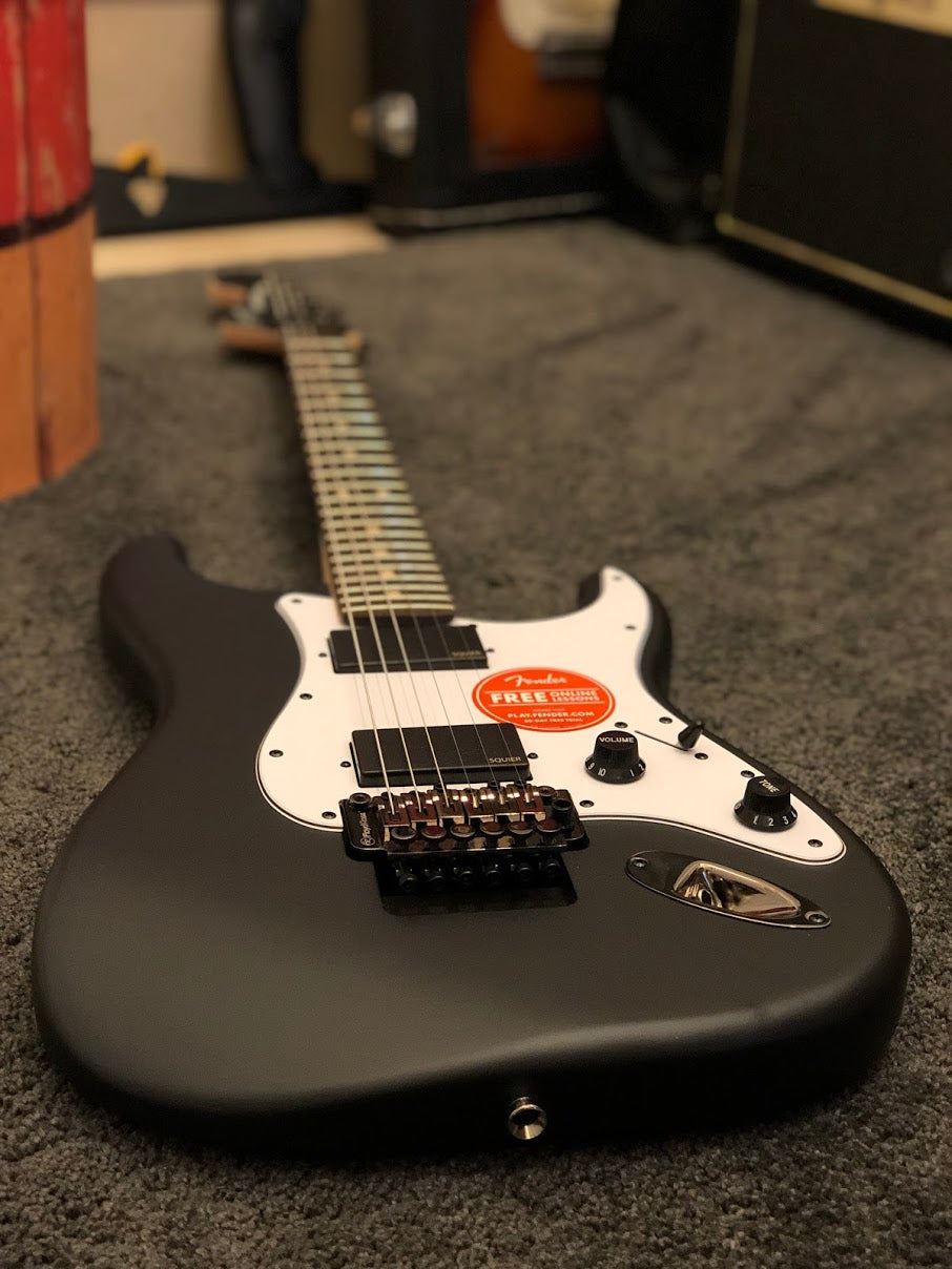 Squier Contemporary Active Stratocaster HH - Flat Black