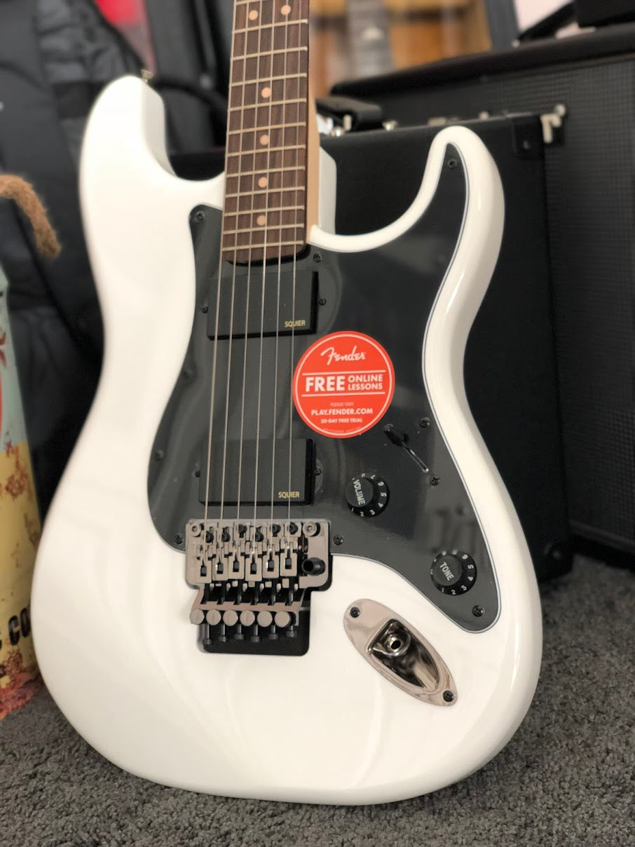 Squier Contemporary Active Stratocaster HH - Flat White
