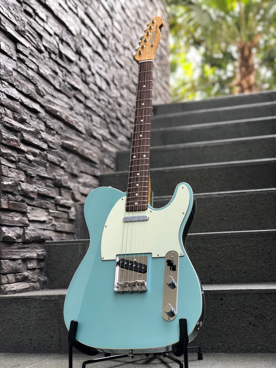 Tokai TTE-98B OTM/R Breezysound Vintage Series Japan in Ocean Turquoise Metallic