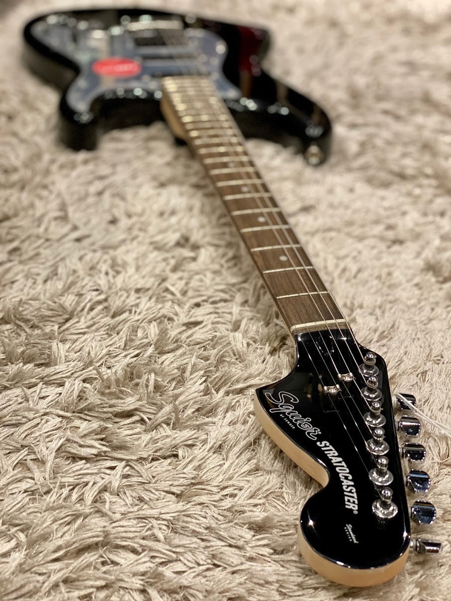 Squier Standard Stratocaster BLK - ギター