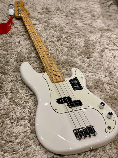 Fender Player Precision Bass in Polar White with Maple FB