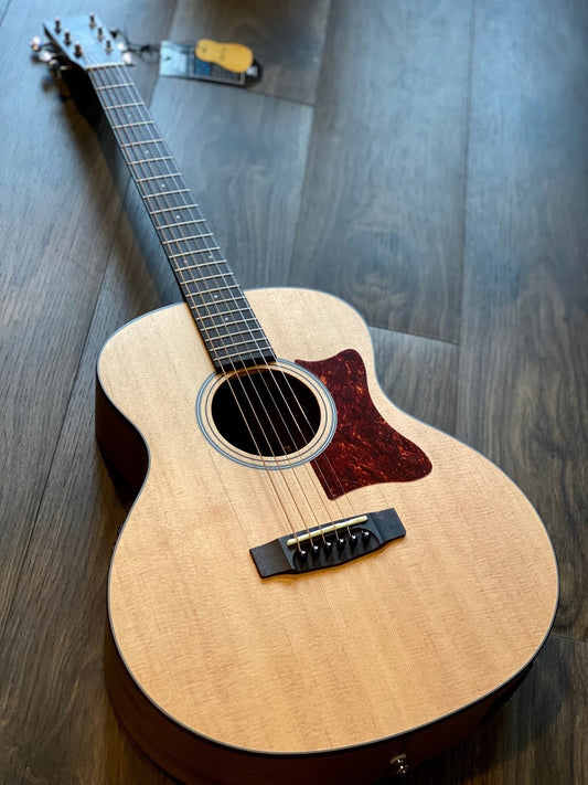 Cort Little CJ Walnut OP ใน Open Pore Natural