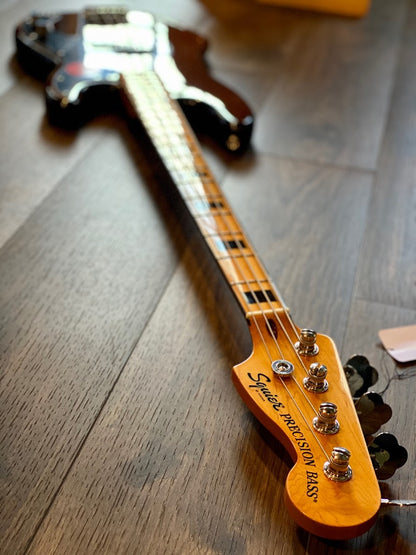 Squier Classic Vibe `70s Precision Bass - Walnut