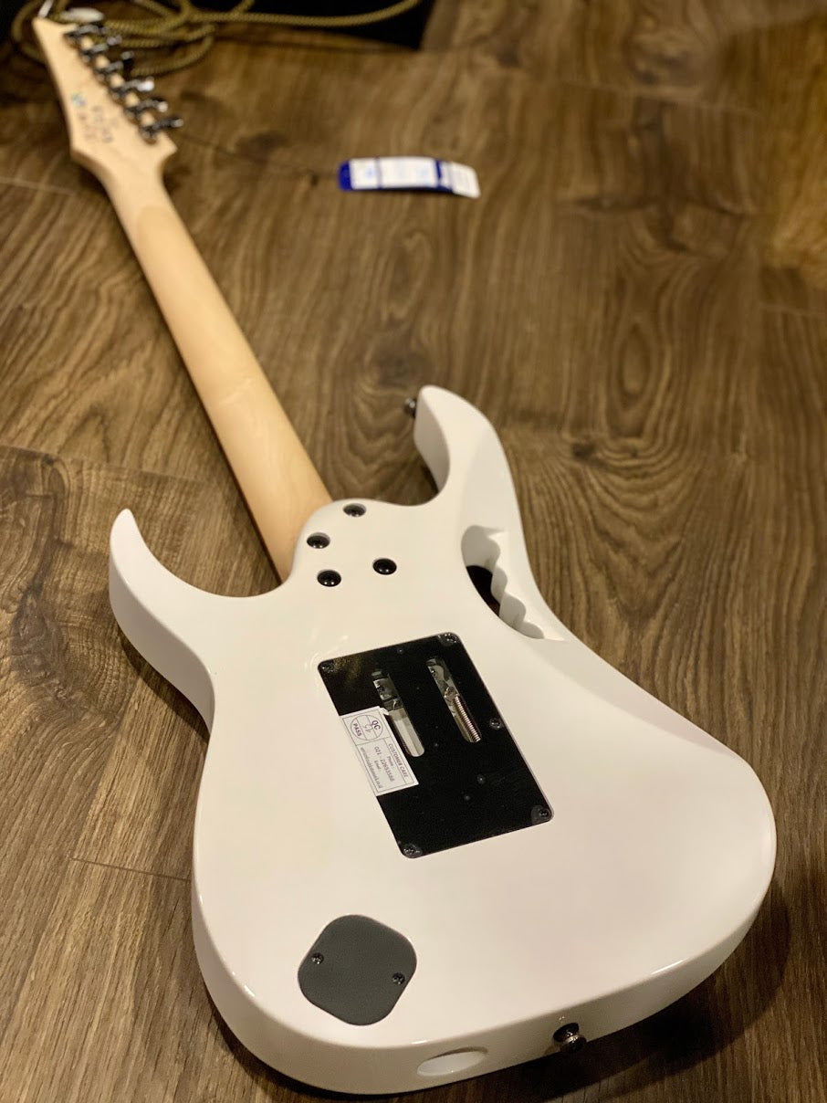Ibanez Steve Vai JEM-JR in White – nafiriguitar.com