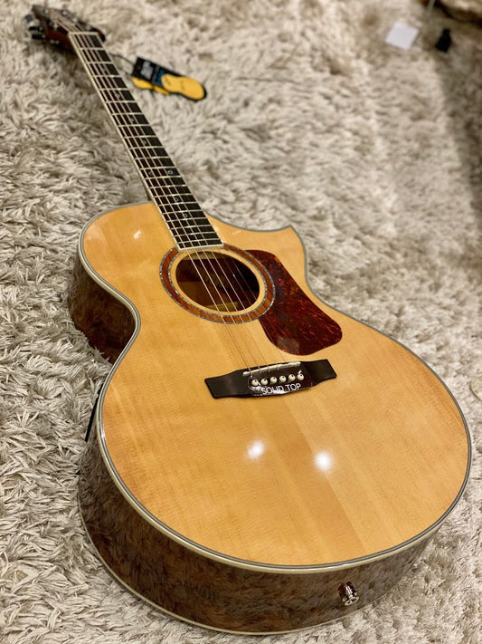 Cort NDX20 NAT ในธรรมชาติ