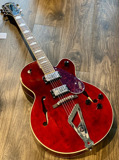 Gretsch G2420 Streamliner in Walnut